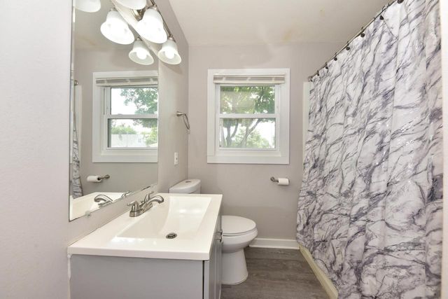 5335 N 68th STREET, Milwaukee, WI 53218