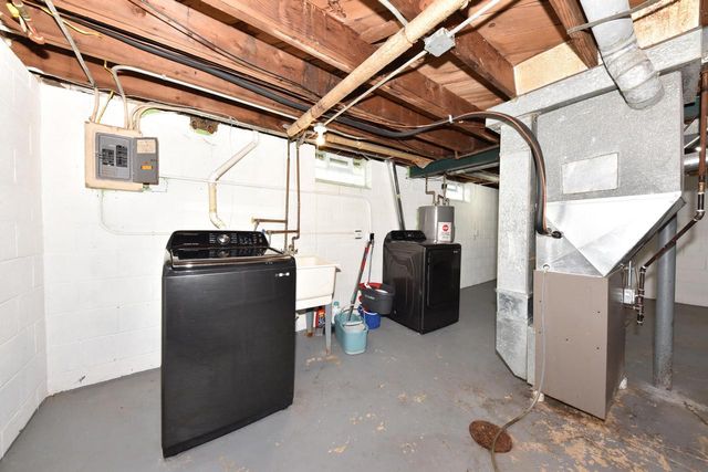5335 N 68th STREET, Milwaukee, WI 53218
