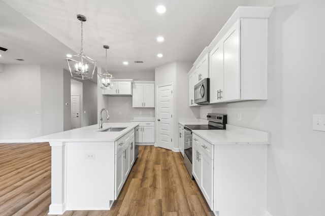 61 Spooner Street, Defuniak Springs, FL 32433