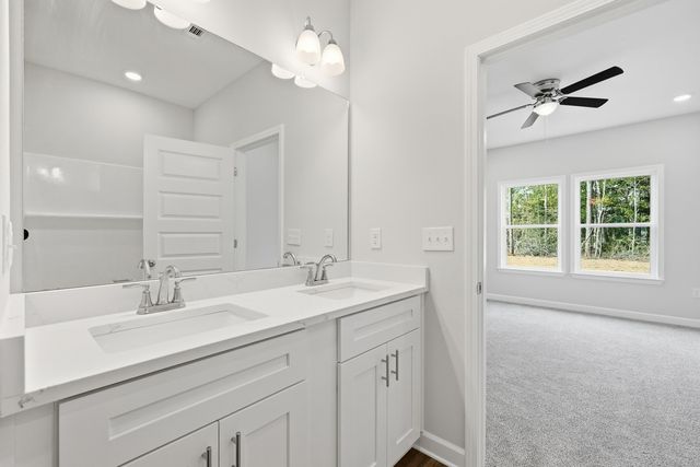 61 Spooner Street, Defuniak Springs, FL 32433