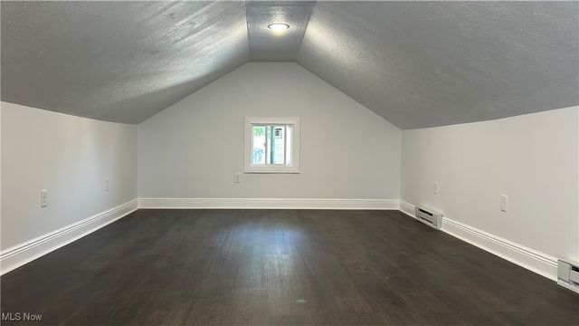 106 E Liberty Street, Girard, OH 44420