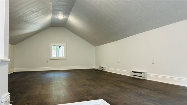 106 E Liberty Street, Girard, OH 44420