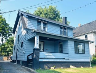 106 E Liberty Street, Girard, OH 44420