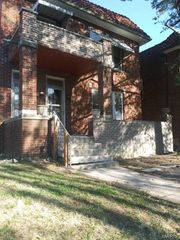 1012 Commodore Drive, Richmond Heights, MO 63117