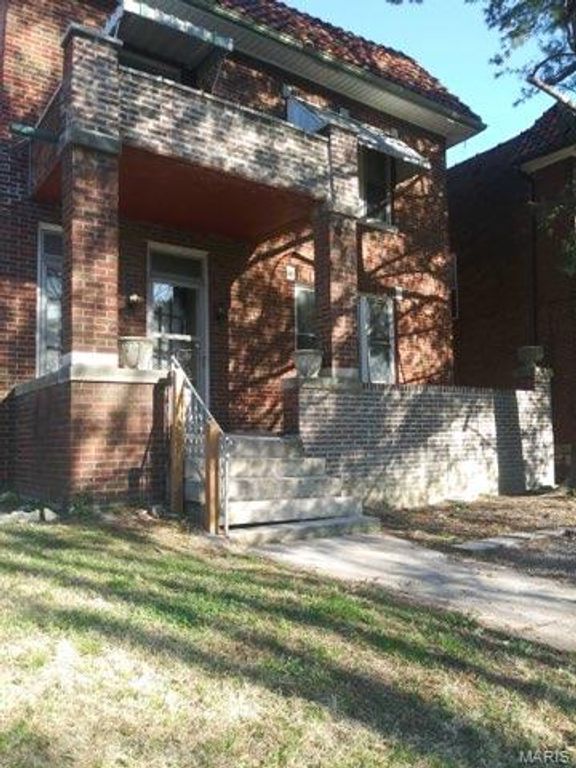 1012 Commodore Drive, Richmond Heights, MO 63117