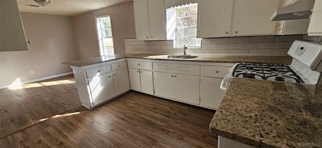 809 BUNCHE Avenue, Prattville, AL 36067