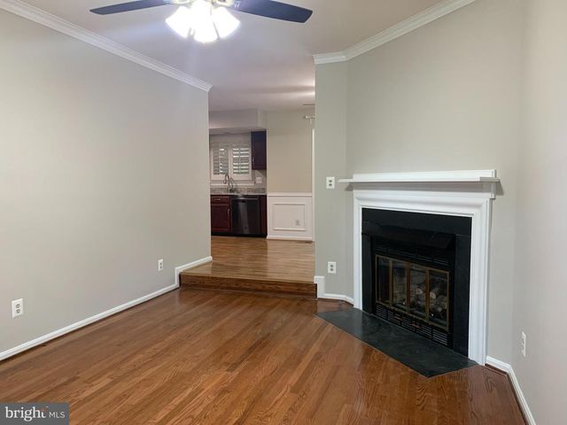 5606 LIGHT INFANTRY DR, Burke, VA 22015