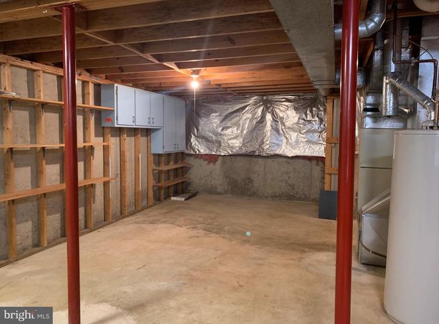 5606 LIGHT INFANTRY DR, Burke, VA 22015