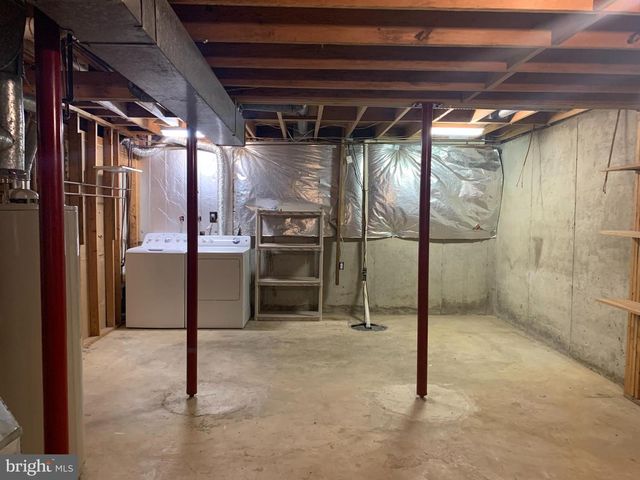 5606 LIGHT INFANTRY DR, Burke, VA 22015