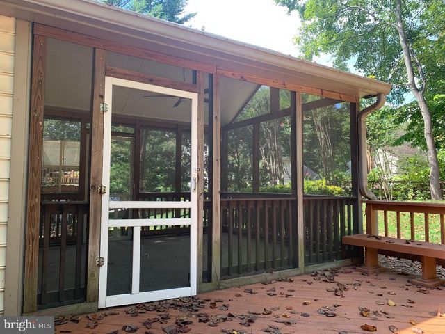 5606 LIGHT INFANTRY DR, Burke, VA 22015