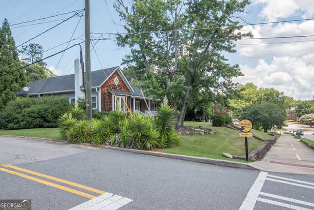 312 Country Club Road, Lagrange, GA 30240
