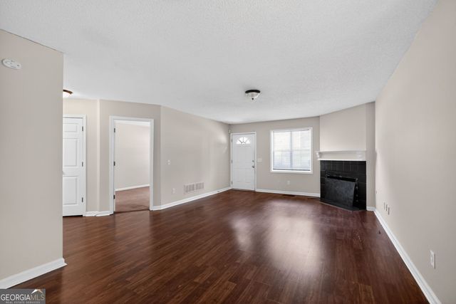 1011 Hillsborough Chse, Kennesaw, GA 30144