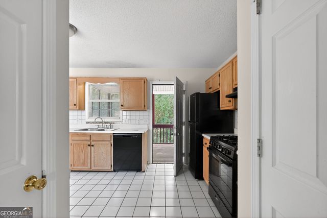 1011 Hillsborough Chse, Kennesaw, GA 30144