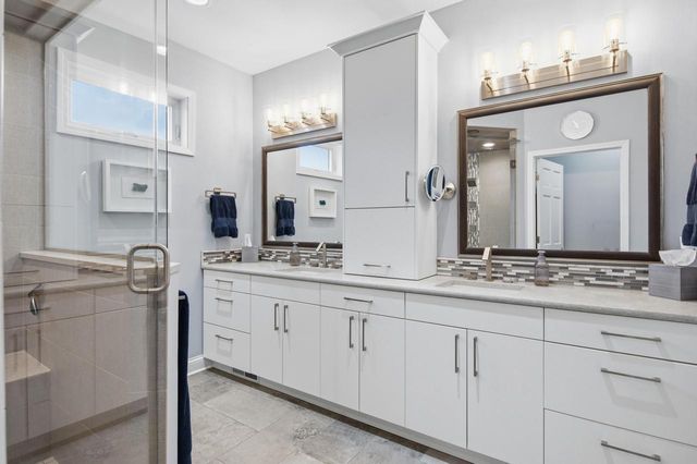 N42W33420 Glen View COURT, Nashotah, WI 53058