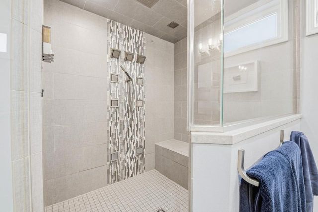 N42W33420 Glen View COURT, Nashotah, WI 53058