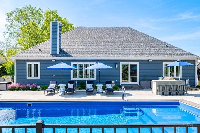 N42W33420 Glen View COURT, Nashotah, WI 53058