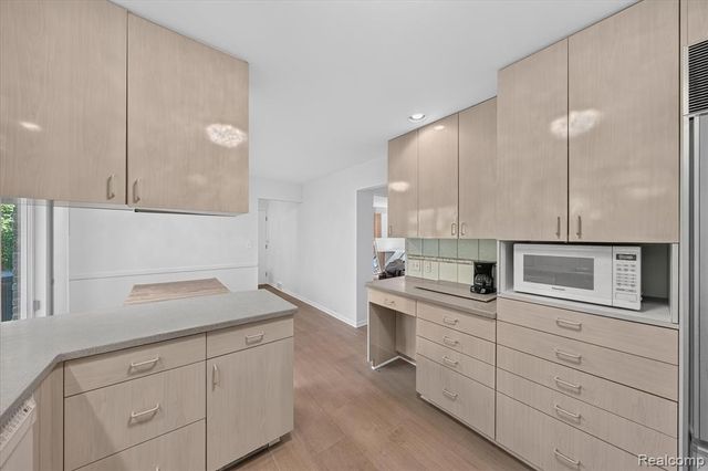 29653 Club House Lane, Farmington Hills, MI 48334