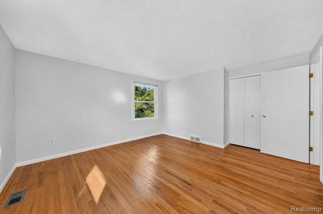 29653 Club House Lane, Farmington Hills, MI 48334