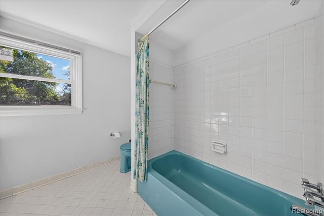 29653 Club House Lane, Farmington Hills, MI 48334