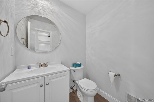 29653 Club House Lane, Farmington Hills, MI 48334
