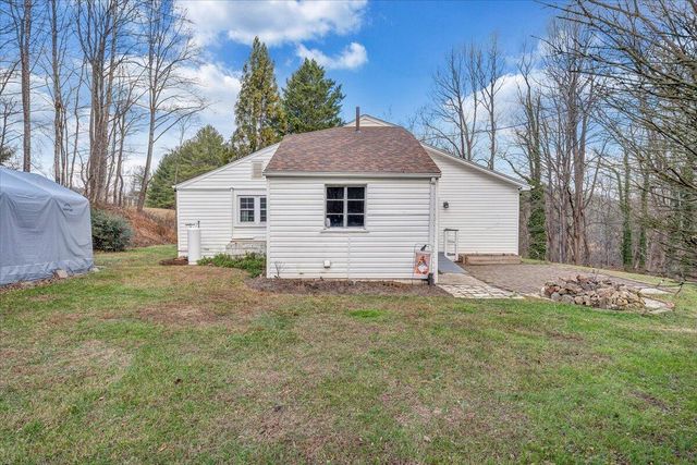 7346 Old Mill RD, Roanoke, VA 24018