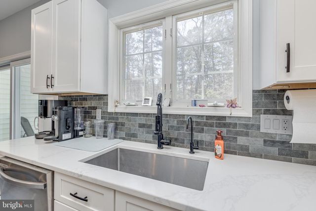 420 TUCKERTON ROAD, Medford, NJ 08055