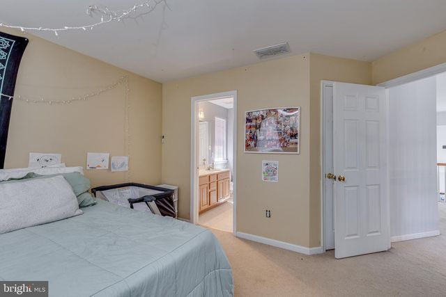 420 TUCKERTON ROAD, Medford, NJ 08055