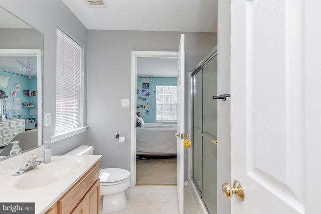 420 TUCKERTON ROAD, Medford, NJ 08055