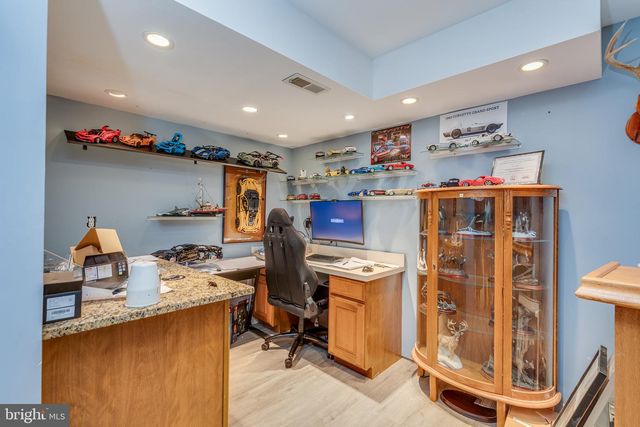 420 TUCKERTON ROAD, Medford, NJ 08055