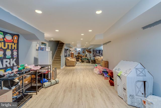 420 TUCKERTON ROAD, Medford, NJ 08055