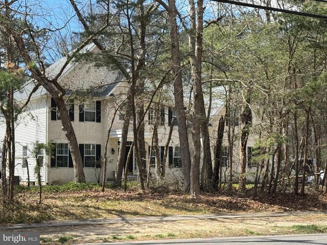 420 TUCKERTON ROAD, Medford, NJ 08055