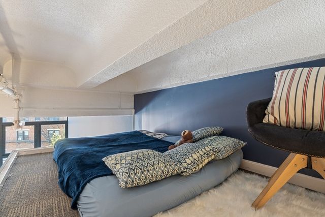 12 Stoneholm St 318, Boston, MA 02115