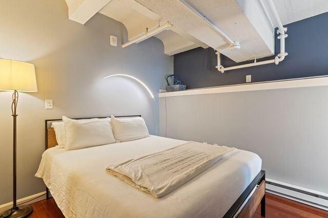 12 Stoneholm St 318, Boston, MA 02115