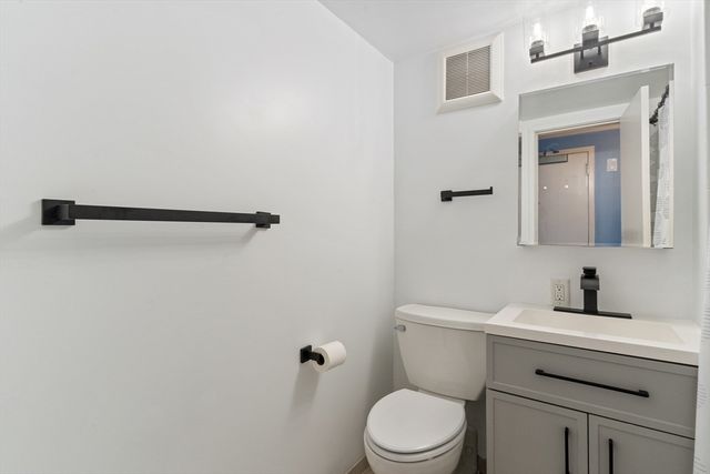 12 Stoneholm St 318, Boston, MA 02115