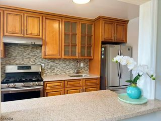 37 Atherton Ct A, Wayne Twp., NJ 07470