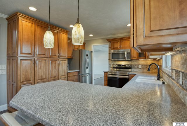 4380 S 152 Circle, Omaha, NE 68137