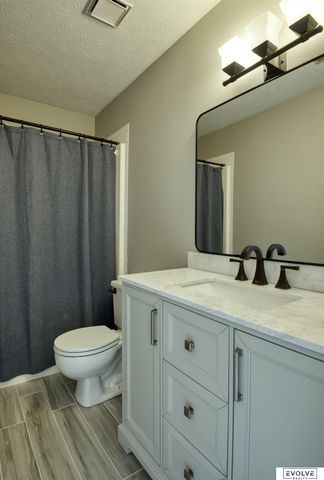 4380 S 152 Circle, Omaha, NE 68137