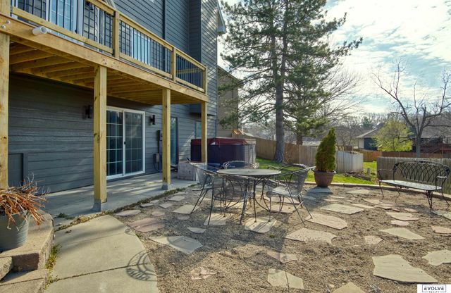 4380 S 152 Circle, Omaha, NE 68137