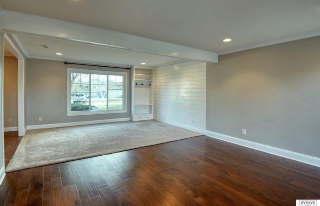 4380 S 152 Circle, Omaha, NE 68137