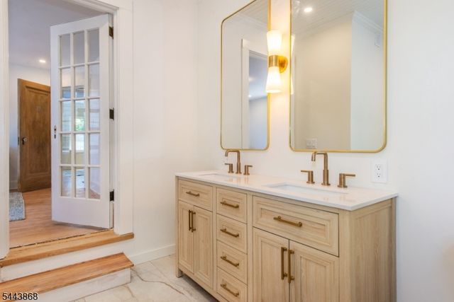 115 Overlook Ter, Bloomfield Twp., NJ 07003