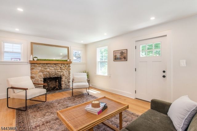 115 Overlook Ter, Bloomfield Twp., NJ 07003