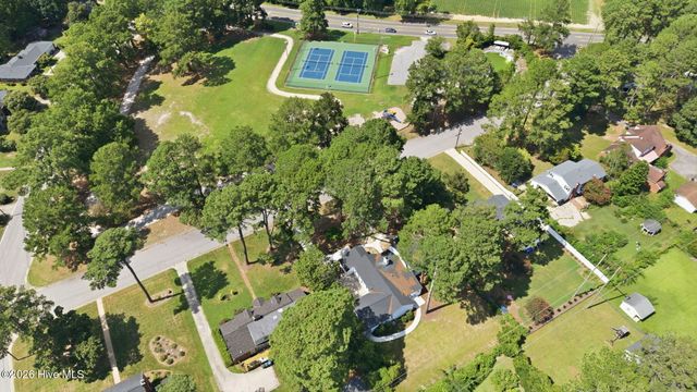 909 Parkside Drive NW, Wilson, NC 27896