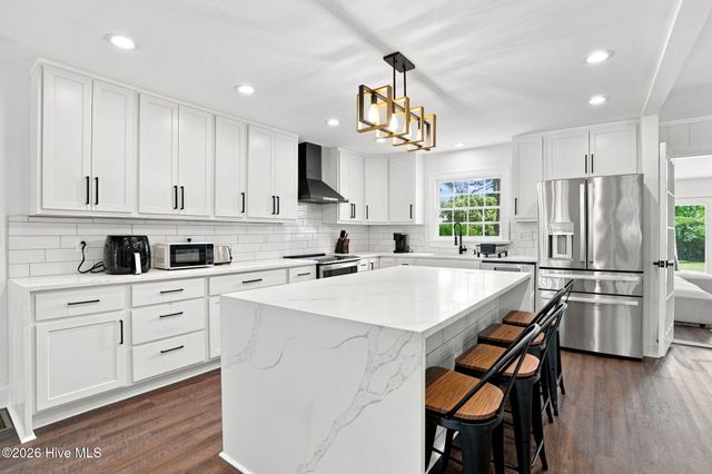 909 Parkside Drive NW, Wilson, NC 27896