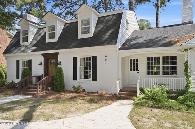 909 Parkside Drive NW, Wilson, NC 27896