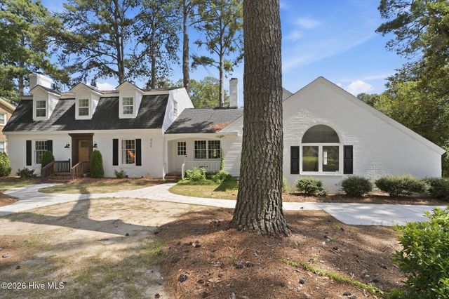 909 Parkside Drive NW, Wilson, NC 27896