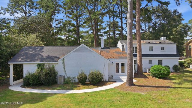 909 Parkside Drive NW, Wilson, NC 27896