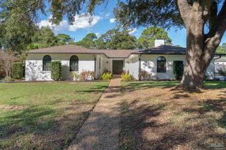 2540 Hallmark Dr, Pensacola, FL 32503