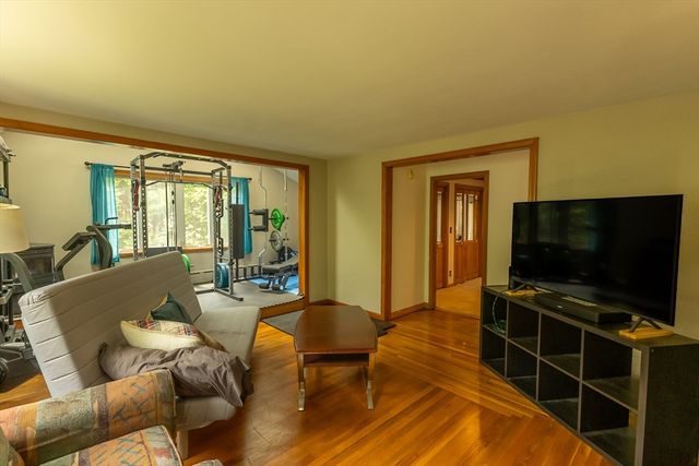 68 Davis Rd., Westport, MA 02790