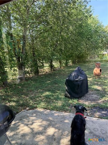 1114 Reyes Street, San Marcos, TX 78666