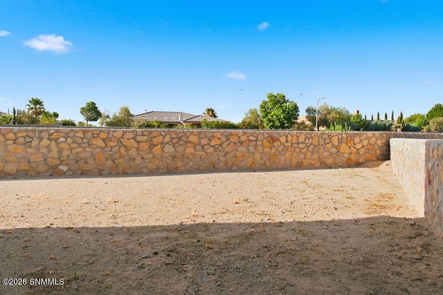 2005 E Villa Napoli Loop, Las Cruces, NM 88011